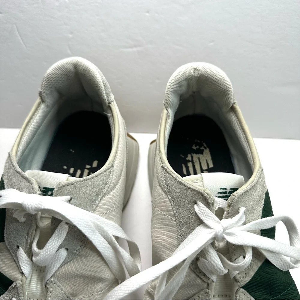 New Balance Men’s 327 Green Sneakers Size 12